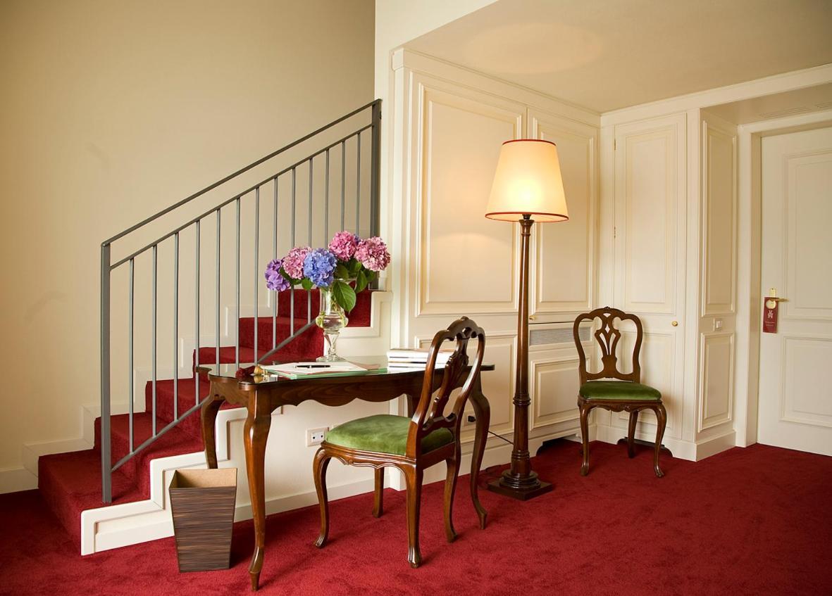 Grand Hotel Majestic Verbania Bagian luar foto